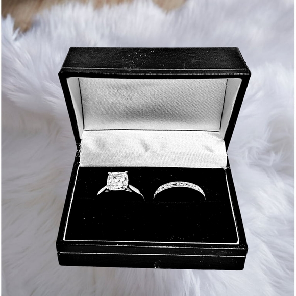 Sterling Silver Engagement Ring Set with Brilliant Square Cut/Baguette CZ Stones - Picture 7 of 11